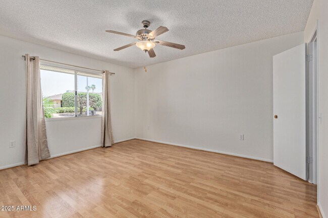 Building Photo - 12643 W Regal Dr