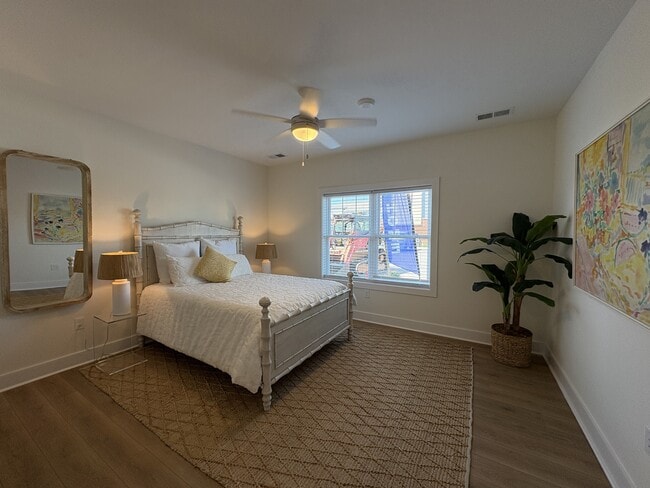 Building Photo - 420 Capstone Dr
