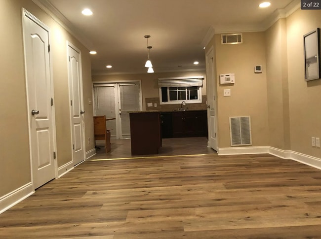 Building Photo - 3079 Colonial Way