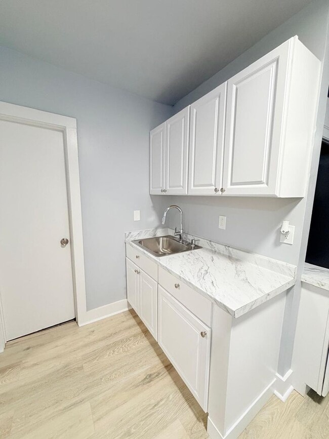 Building Photo - 39 Farren Ave