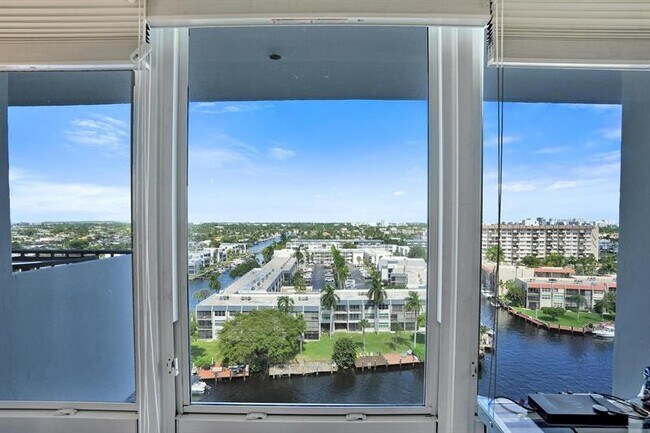 Building Photo - 801 S Federal Hwy