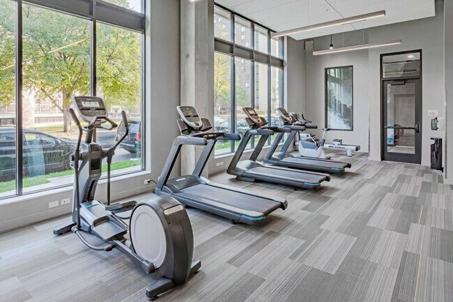 Building Photo - 1410 Nicollet Ave