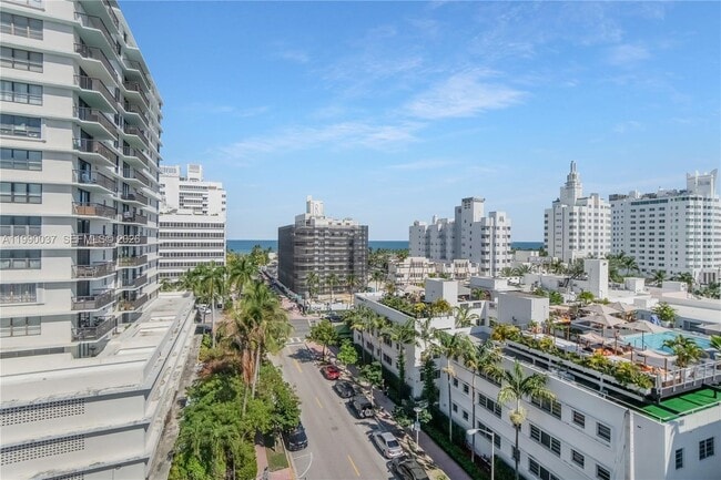 Building Photo - 245 18th St