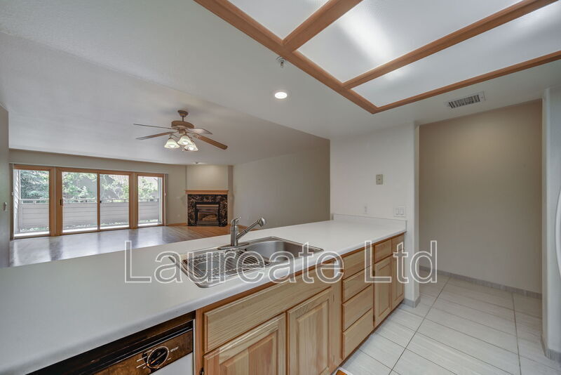 Building Photo - 23597 Genesee Village Rd