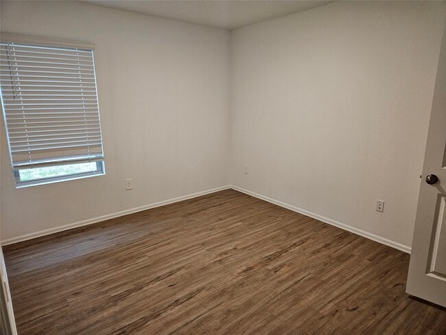 Building Photo - 18930 Sorento Bay Ln