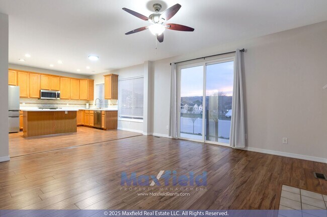 Building Photo - Beautiful 6BD, 3.5BTH, 3GAR Home in Cranberry Hills