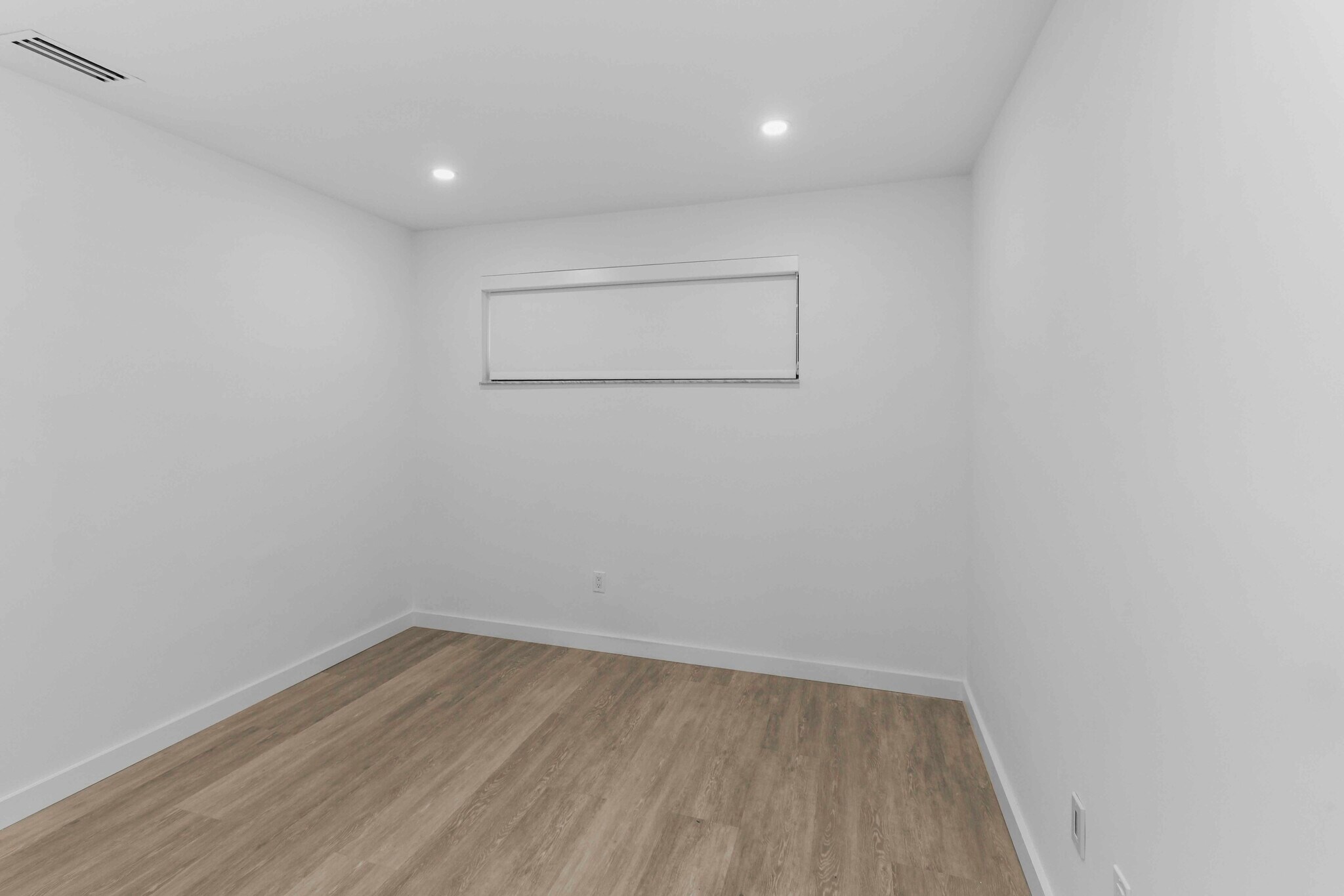 Building Photo - 3737 Frow Ave