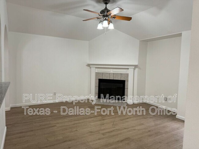 Building Photo - 3507 Blue Forest Dr