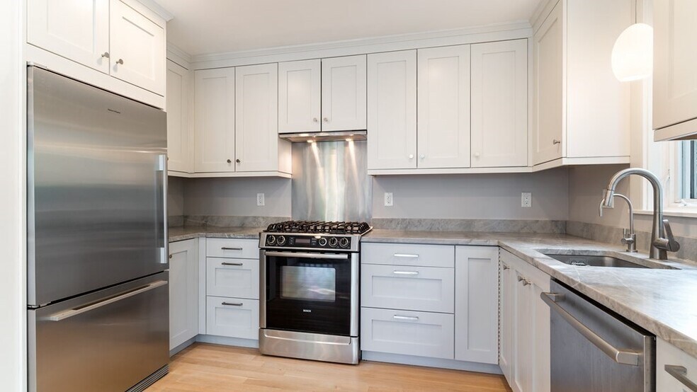 Building Photo - 48 Concord Ave