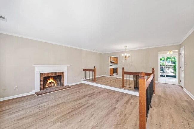 Building Photo - 439 Wynridge Dr