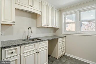 Building Photo - 222 3rd Ave
