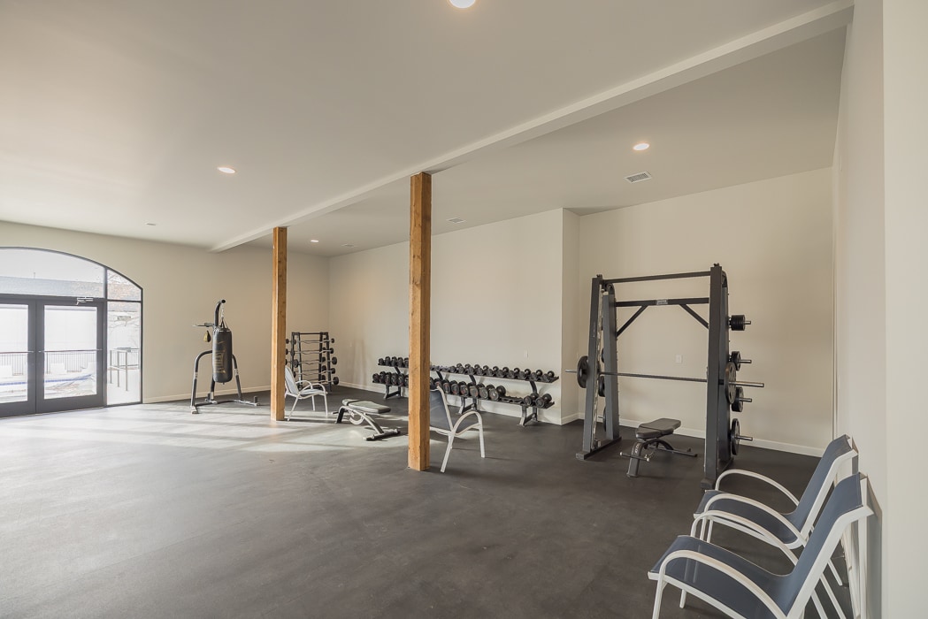 Clubhouse Gym - 3405 Redbud Ln