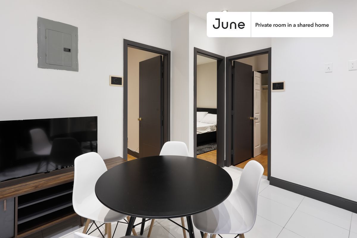 Building Photo - Room in Shared 3 bed/1 bath home in Upper West Side