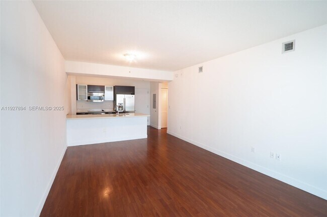 Building Photo - 333 NE 24th St