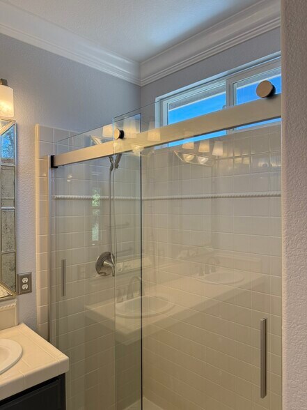 Master Bath 2 - 412 Endberg Dr