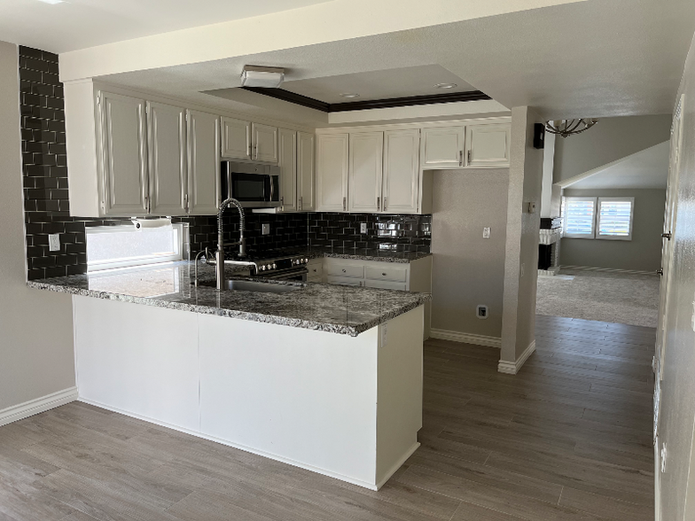 Building Photo - 40 Shearwater