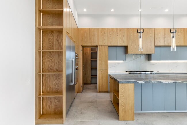 Building Photo - 51 Huntsmans Horn Cir