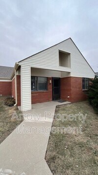 Building Photo - 11141 N 137th St
