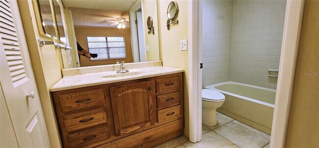 Building Photo - 3036 Eastland Blvd