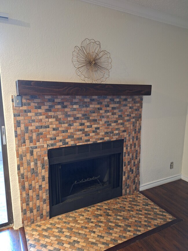 Building Photo - 1101 Calico Ln