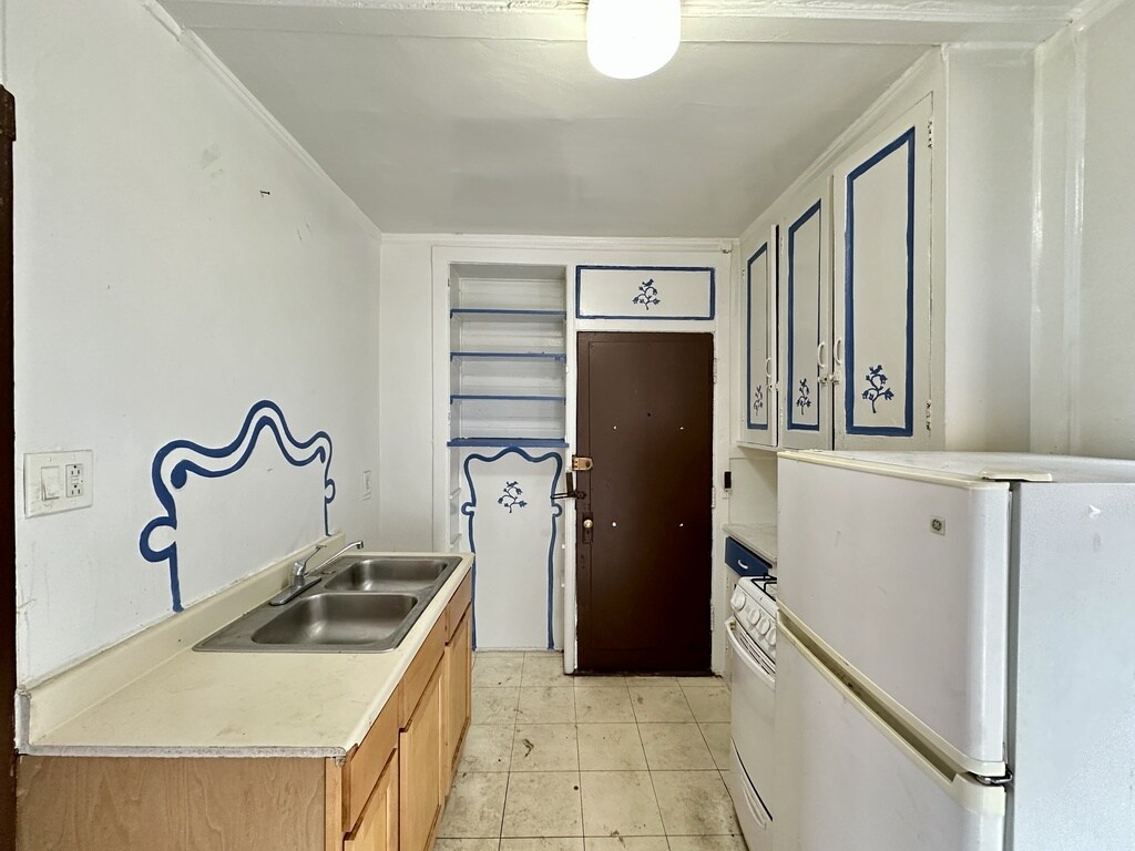 Building Photo - 2706 N Spaulding Ave