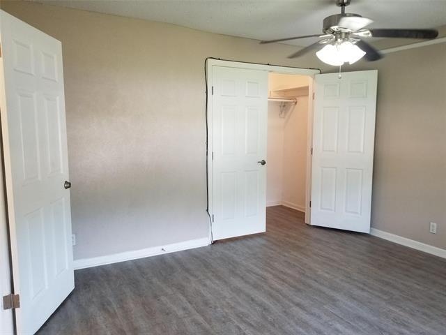 Building Photo - 3625 Venice Dr