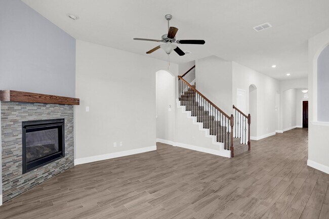 Building Photo - Stylish & Spacious Home in Anna – Perfect ...