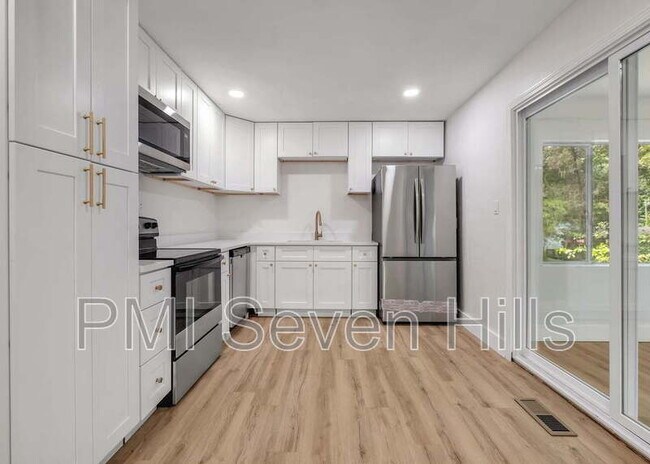 Building Photo - 4116 Tara Dr