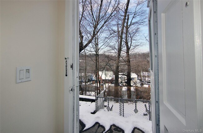 Building Photo - 201 Bennett Ave