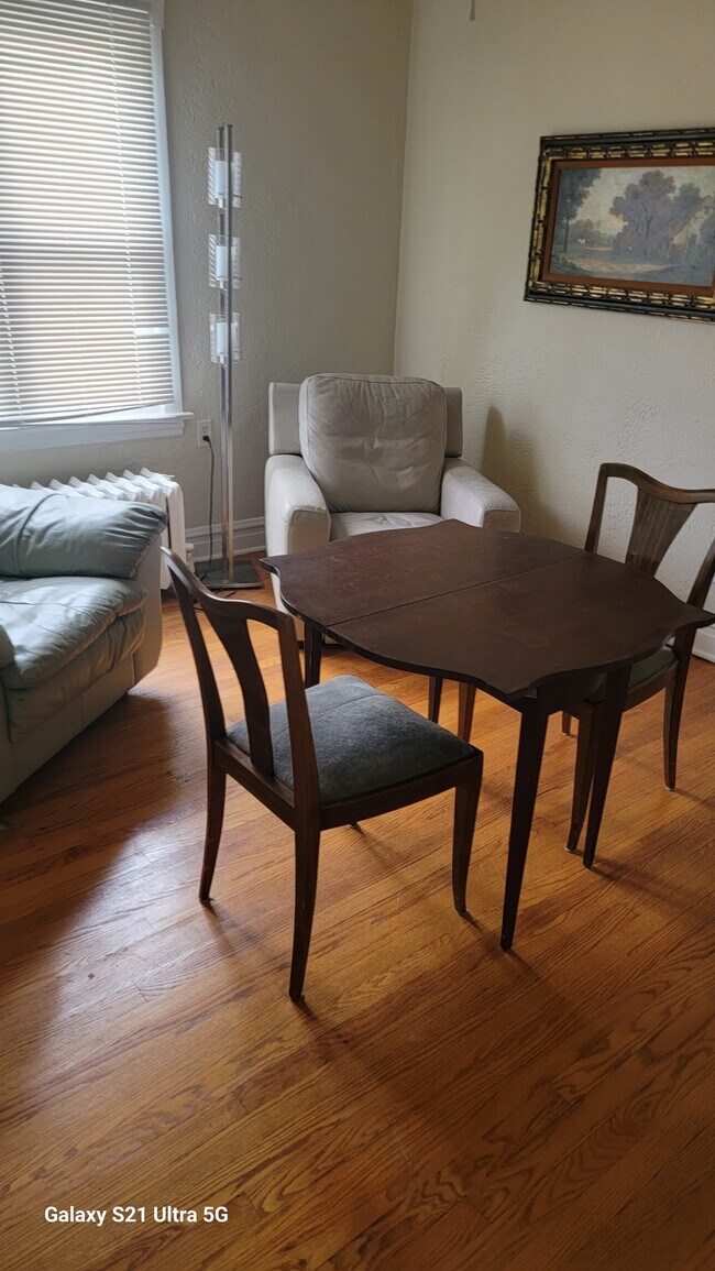 Building Photo - 2518 N Bernard St