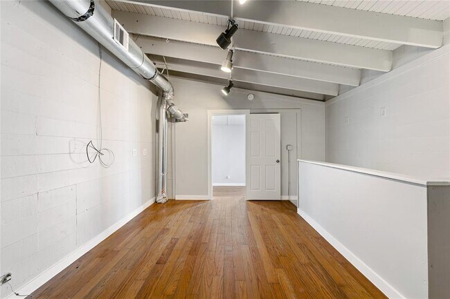 Building Photo - 6911 Avenue O