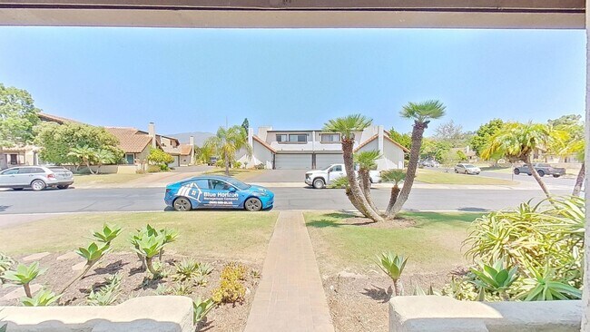 Building Photo - 4745 Camino Del Rey