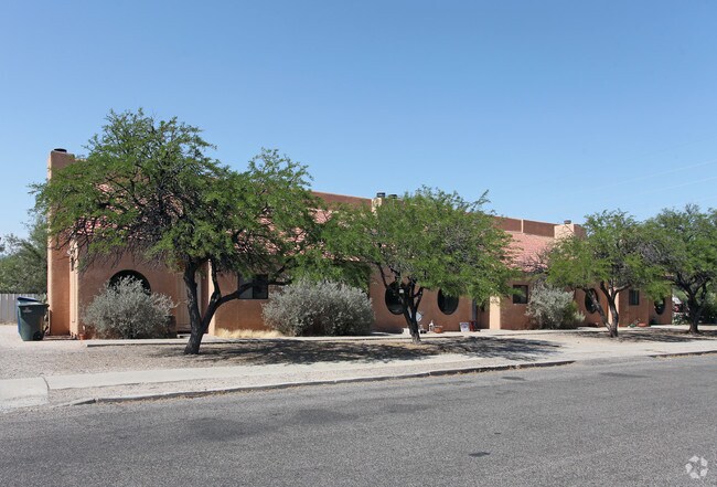Primary Photo - 1791-1799 E Copper St