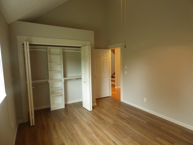 Building Photo - Rent Special: 1/2 Off January's Rent!