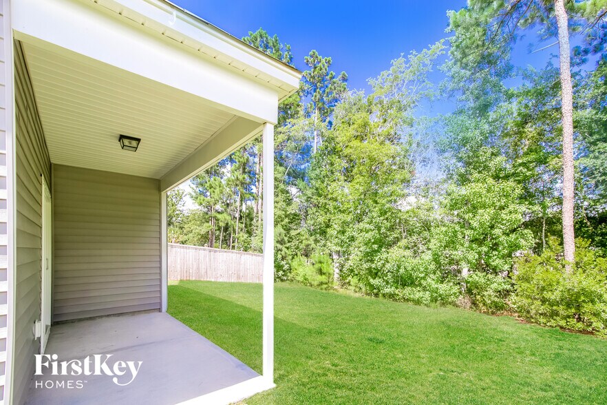 Building Photo - 624 Wayton Cir