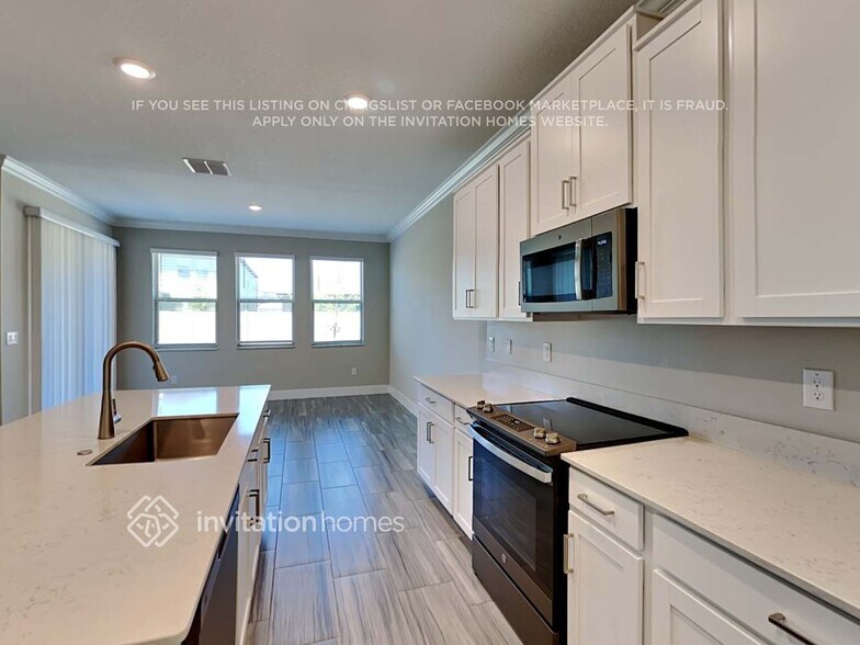 Building Photo - 9799 Wild Begonia Loop