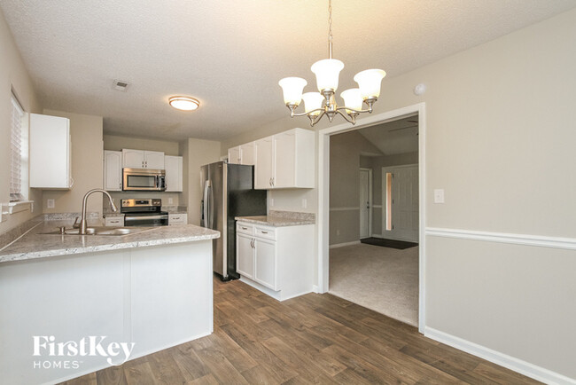 Building Photo - 8720 Kismet Dr