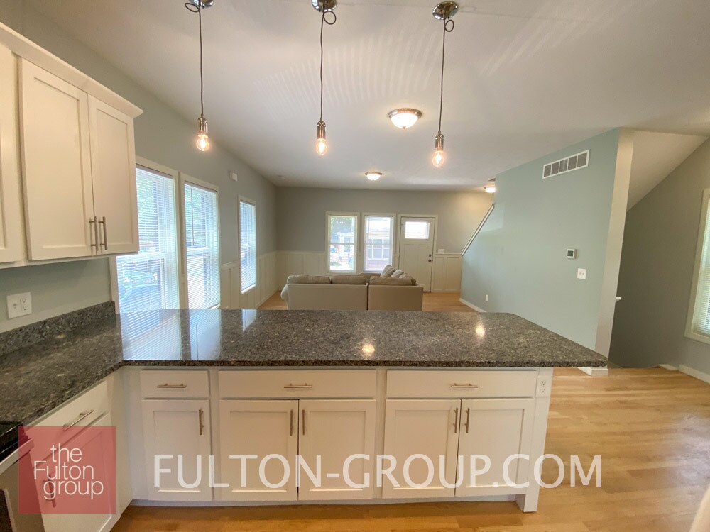 Building Photo - 336 Donald Plz SE