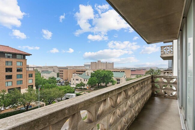 Building Photo - 1801 Lavaca St