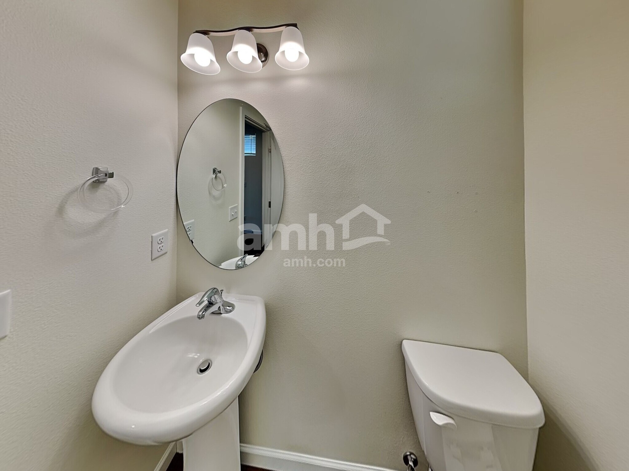 Building Photo - 1993 NW 22nd St