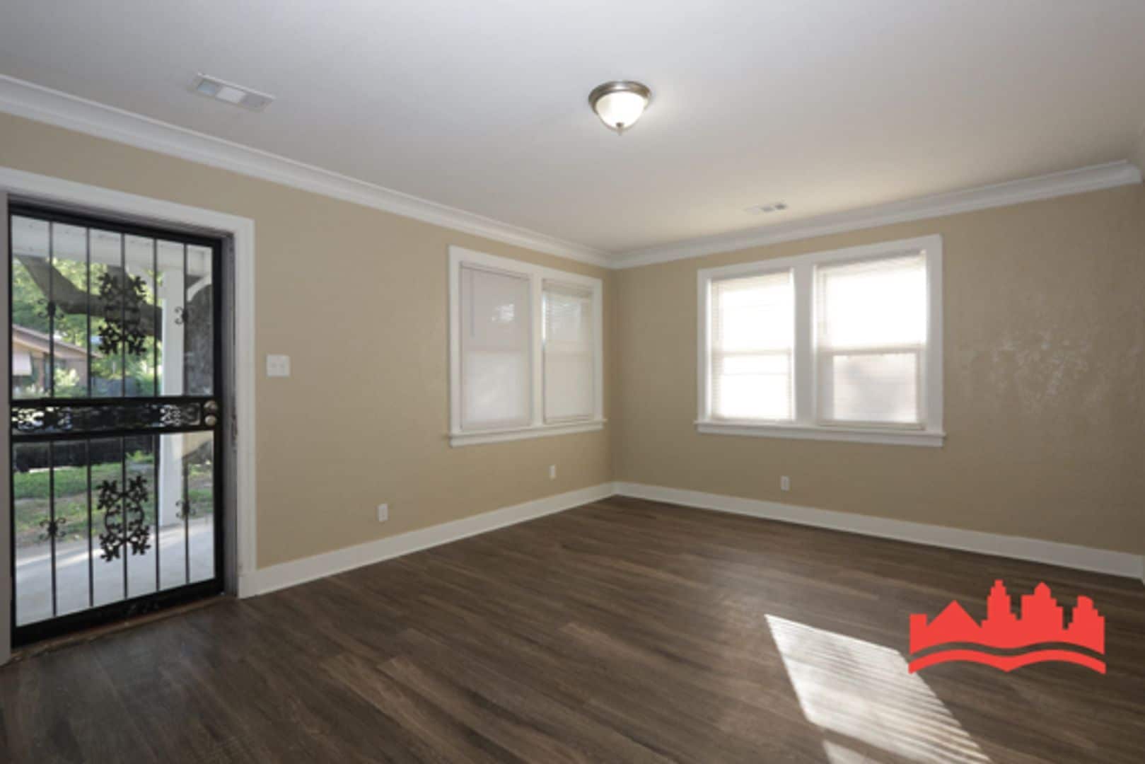 Building Photo - 2415 Arlington Ave