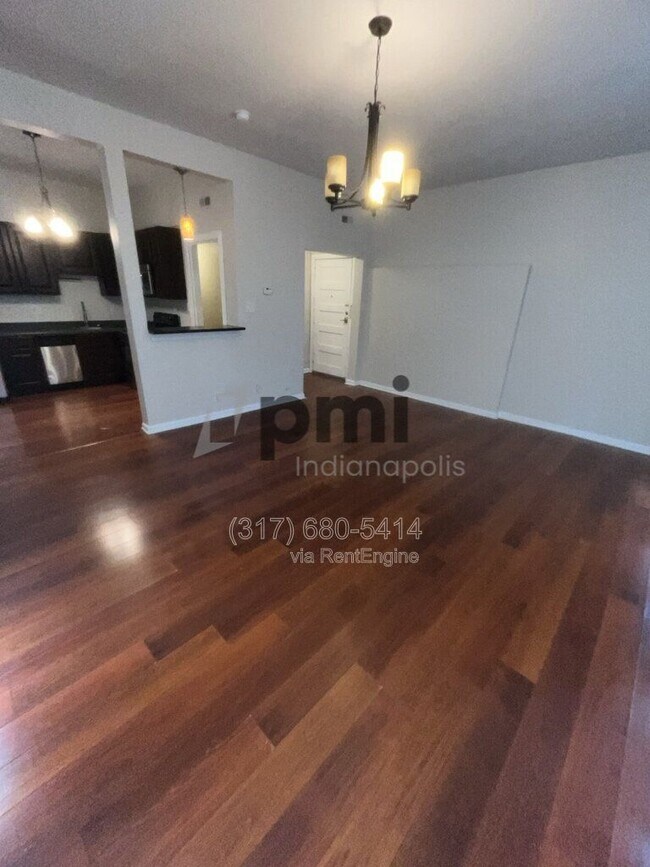 Building Photo - 402 N Delaware St