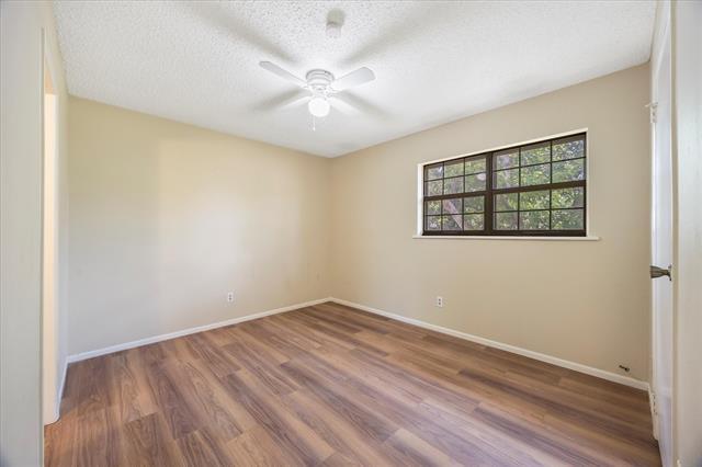 Building Photo - 553 Trailcrest Dr