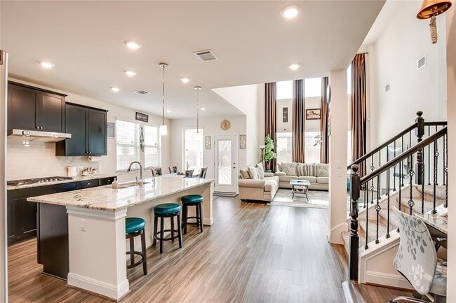 Building Photo - 508 Middle Brook Dr