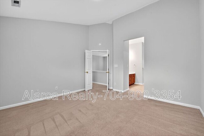 Building Photo - 9205 Mitchell Glen Dr