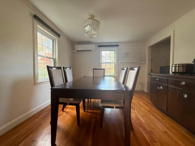 Building Photo - 48 Watson Rd