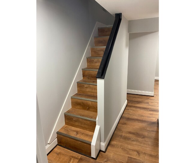 Building Photo - 1211 Poplar Grove St