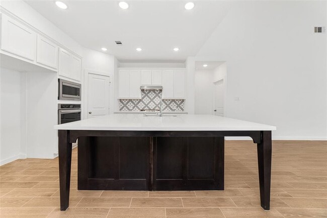 Building Photo - 5014 Chestnut Orch Dr
