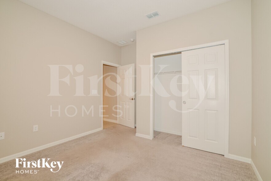 Building Photo - 1250 Ponca Rd