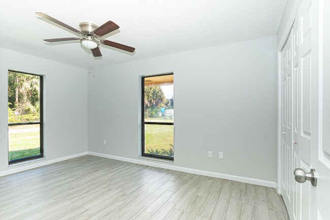 Building Photo - 169 Armadillo Way